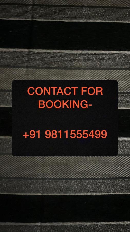 Hôtel S.R Plaza à Khurja Extérieur photo